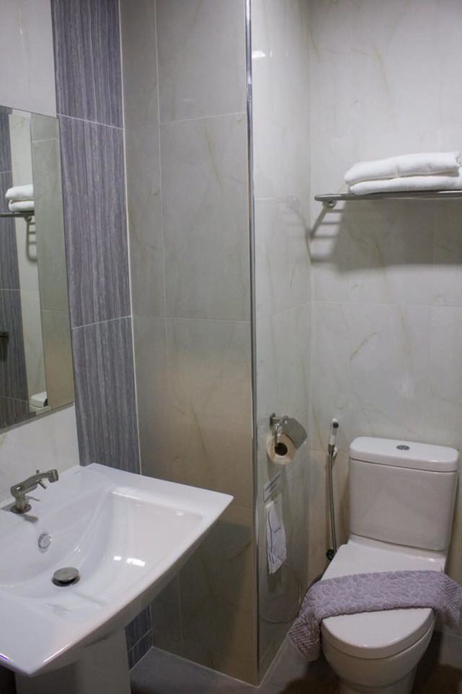 Trimm Hotell Chanthaburi Exteriör bild